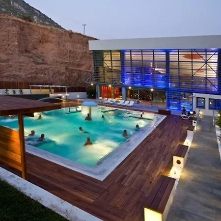 Appartement Relaxation! One Minute From The Beach, Ten Minutes From Thermal Loutráki